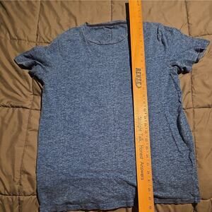 Hollister Boy’s Short Sleeve Blue T-Shirt Size Medium